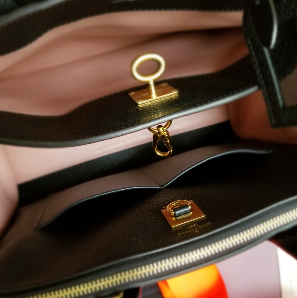 LOUIS VUITTON City Streamer MM. Mag - Picture 11 of 16